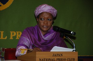 紛争下の性的暴力担当国連事務総長特別代表 ザイナブ・ハワ・バングーラ 写真 2