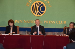 大統領 ディディエ・ブルカルテル 写真 2