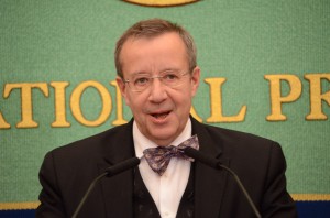 大統領 トーマス・イルヴェス 写真 1