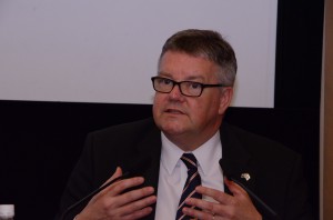 駐日大使 ハンネス・ヘイミソン 写真 2