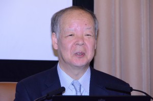 原子力市民委員会座長 吉岡斉 写真 3