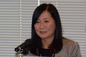 早稲田大学教授 植木千可子 写真 1