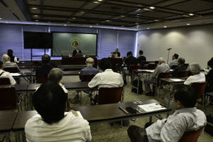 「中国で何が起きているのか」(30) 岡本隆司・早稲田大学教授 写真 4