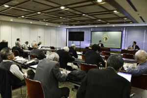 著者と語る『「ニッポンの移民」―増え続ける外国人とどう向き合うか」』是川夕・国立社会保障・人口問題研究所 国際関係部部長 写真 4