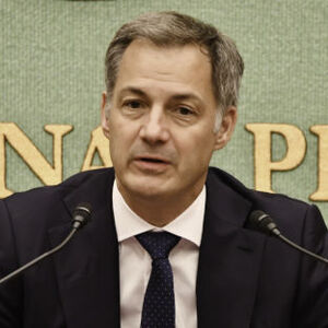 アレクサンダー・ドゥ＝クロー国連開発計画総裁　会見 写真 1