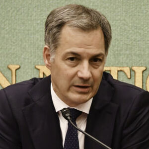 アレクサンダー・ドゥ＝クロー国連開発計画総裁　会見 写真 2