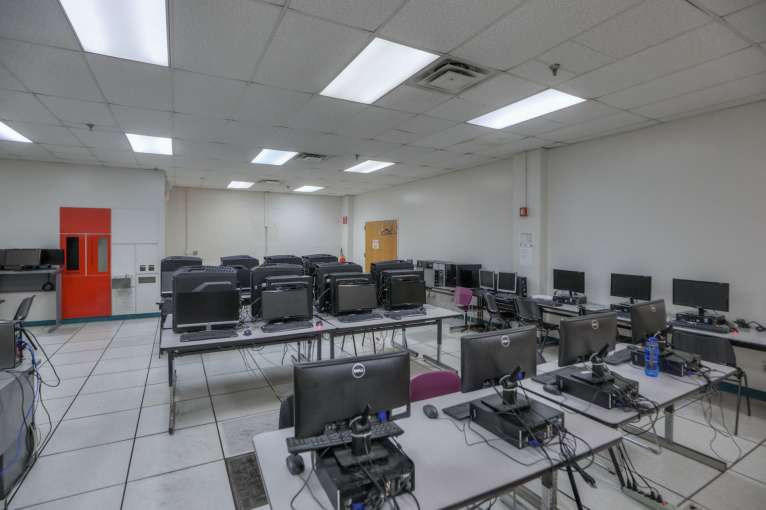 Brooklyn_Train_Computer22