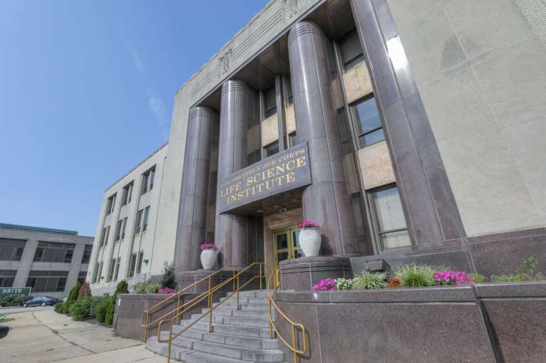 Philadelphia_Grounds50