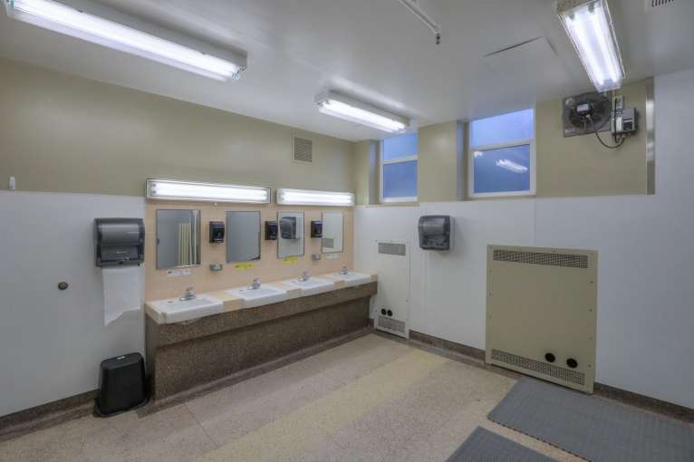Cascades Job Corps Center dormitory bathroom