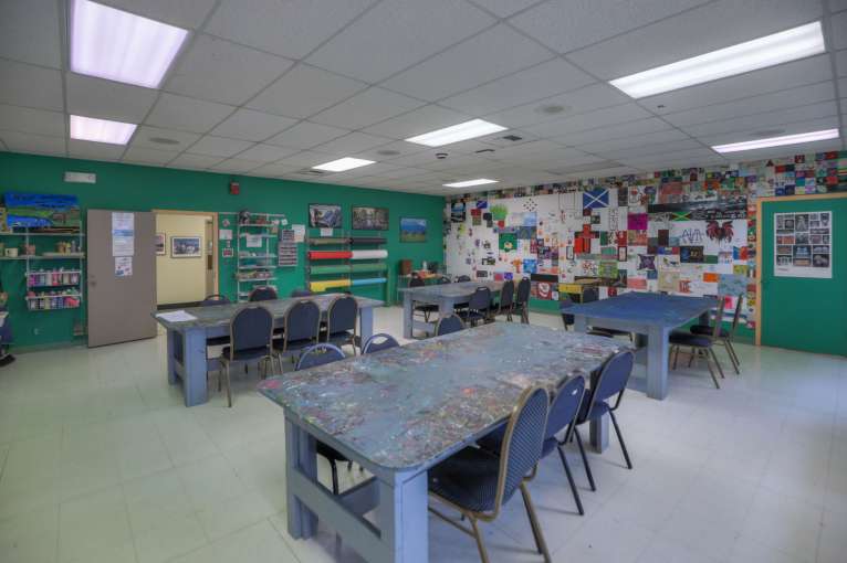 Cascades Job Corps Center arts and crafts room