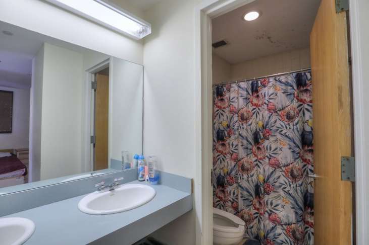Shriver_Dorm85