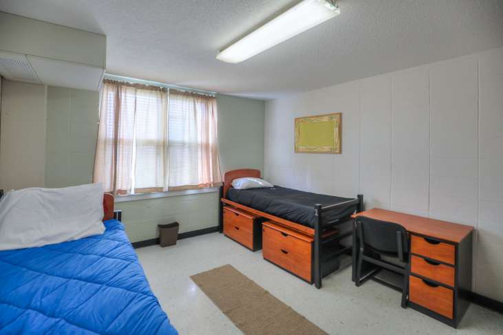 Humphrey_Dorm70