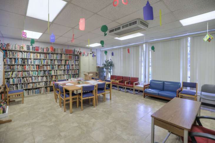 Laredo_Library51