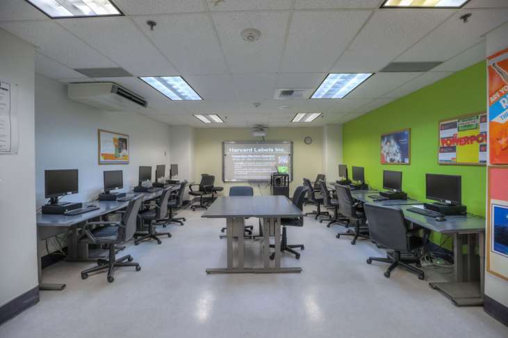 Los_Angeles_Train_OfficeAdmin78