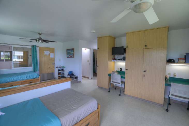 Maui_Dorm67