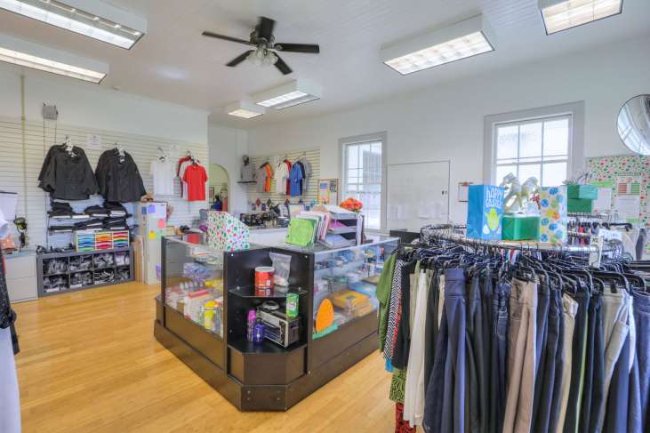 Maui_Student_Store47