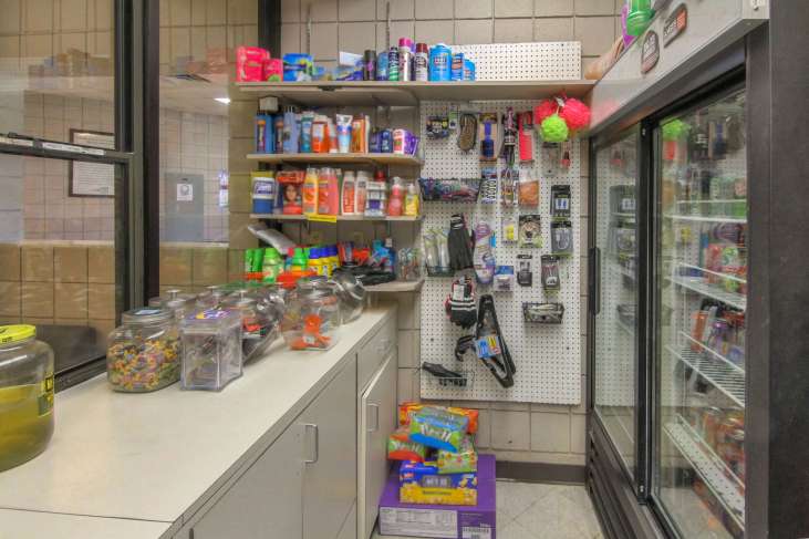 Talking_Leaves_Student_Store17