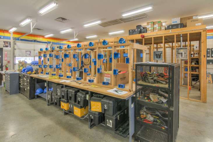 Talking_Leaves_Train_Construction38