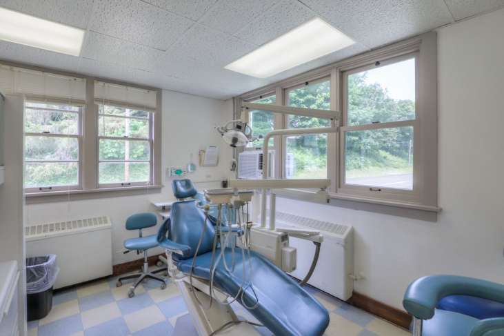 Tongue_Point_Medical162