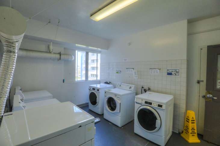 Treasure_Island_Dorm111