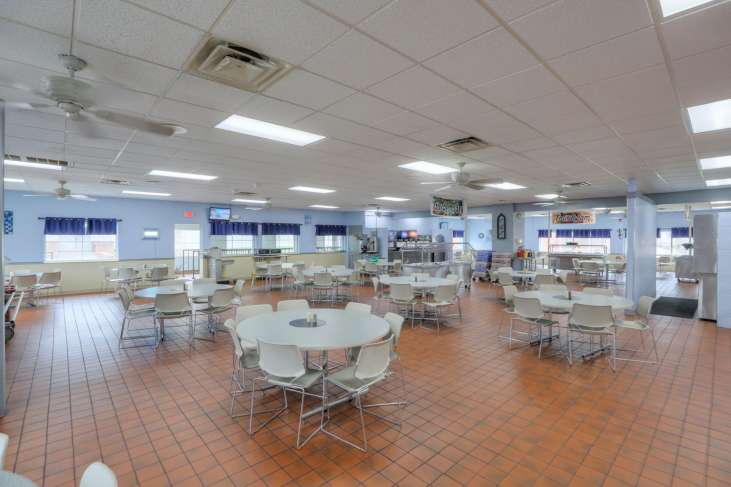 Muhlenberg_Caf3