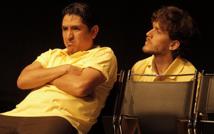 Teatro - Anfitrión / / Joinnus