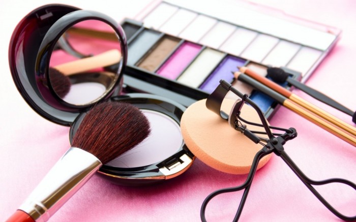 CURSO-TALLER: IMPORTACIÓN DE COSMÉTICOS