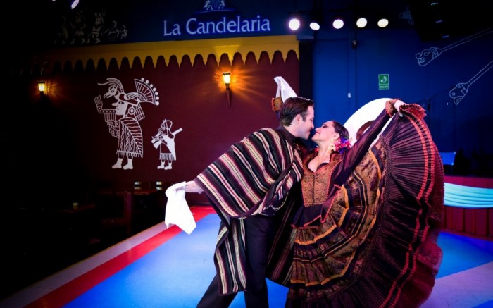 Noches de Folclor en La Candelaria / / Joinnus