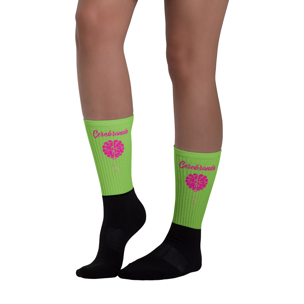 cerebrando_cerebrando-verde.png_mockup_Left_On-Model