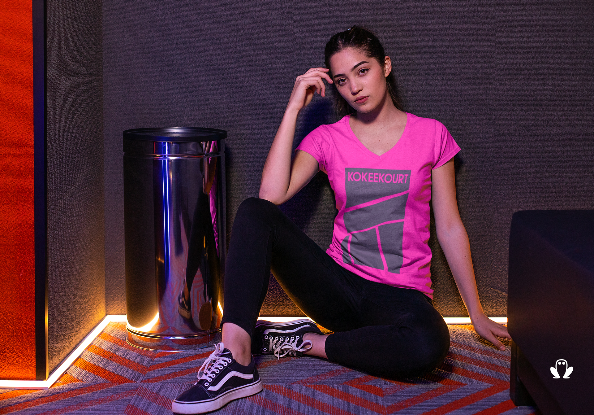v-neck-tee-web