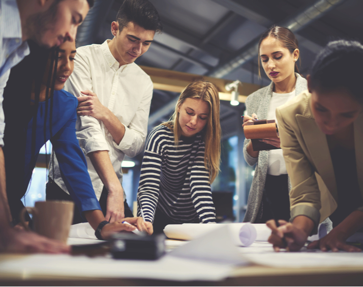 google-busca-agencia-de-publicidad-para-premiarla