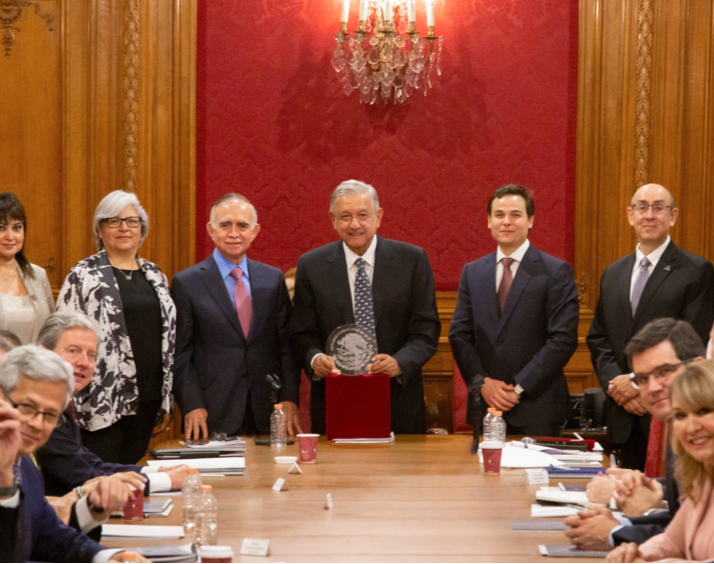 amlo-promete-mas-apoyo-del-gobierno-para-pymes