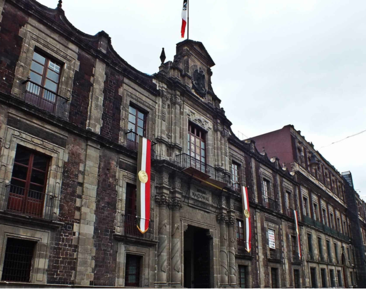 roban-casa-de-la-moneda-de-mexico-en-reforma