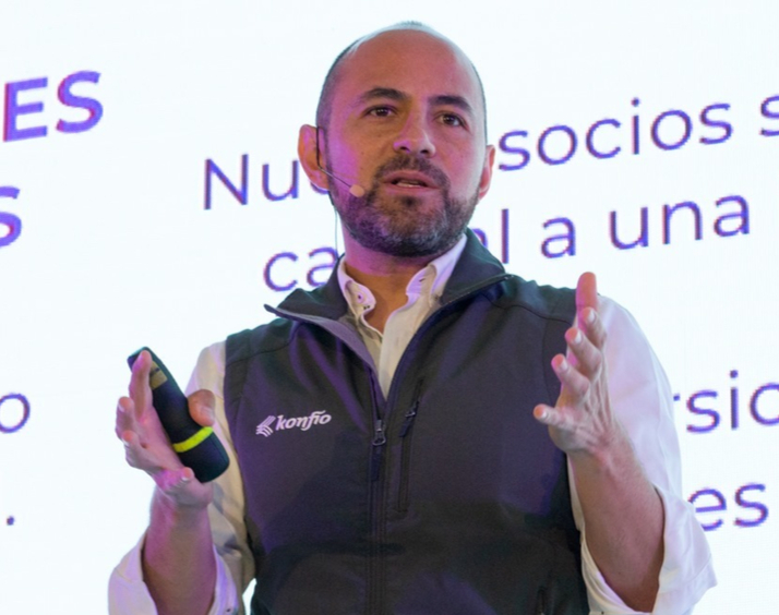 aula-morada-iniciativa-para-capacitar-a-pymes-mexicanas
