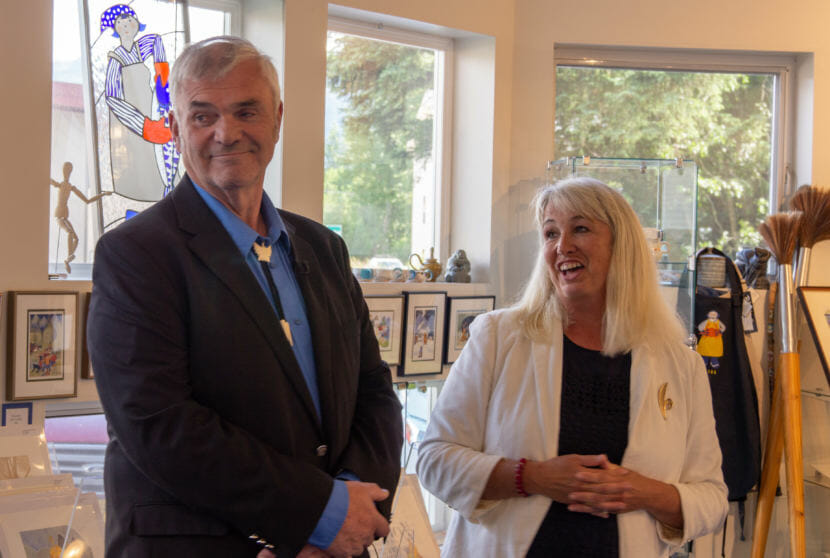 Cathy Muñoz introduces Don Etheridge as a candidate for Alaska's Senate District Q at a campaign event at Rie Muñoz Gallery on July 12, 2018. Muñoz is a former Republican House member. Etheridge is running as an independent.