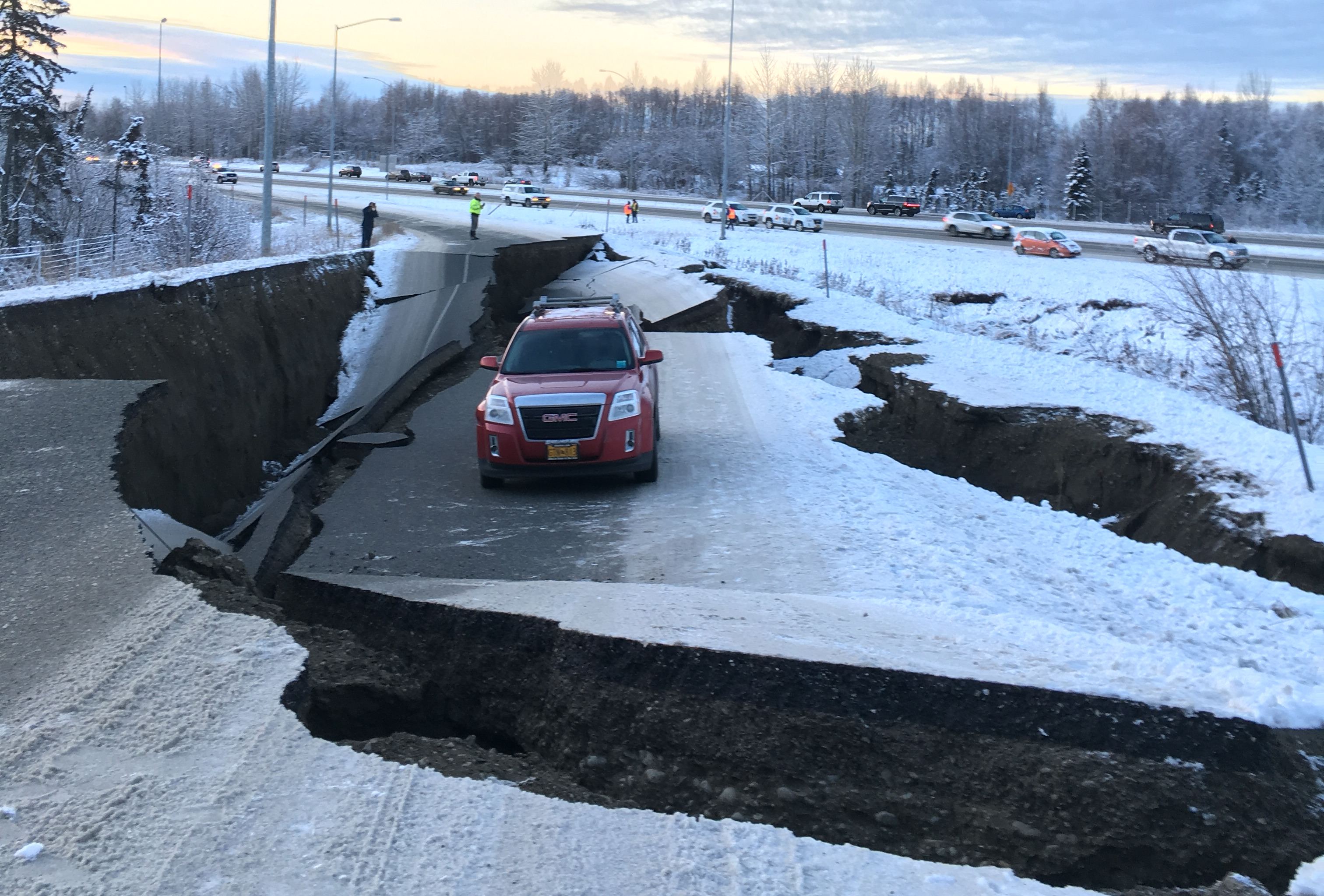 Major earthquake rocks buildings in Anchorage