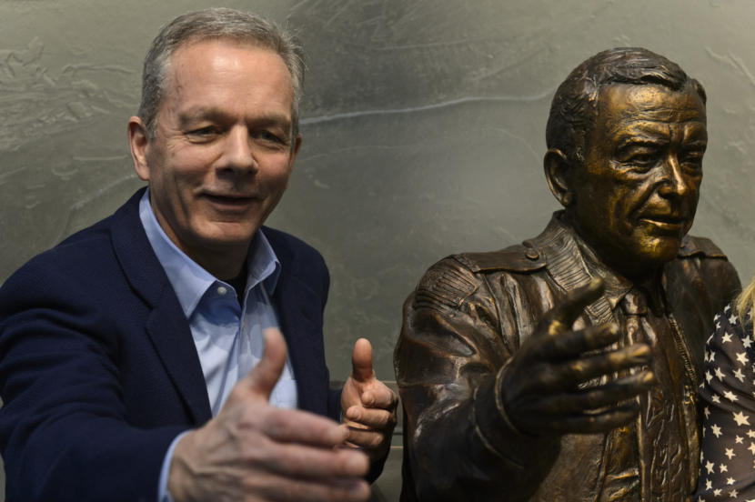 Ted Stevens Foundation, Ted Stevens statue