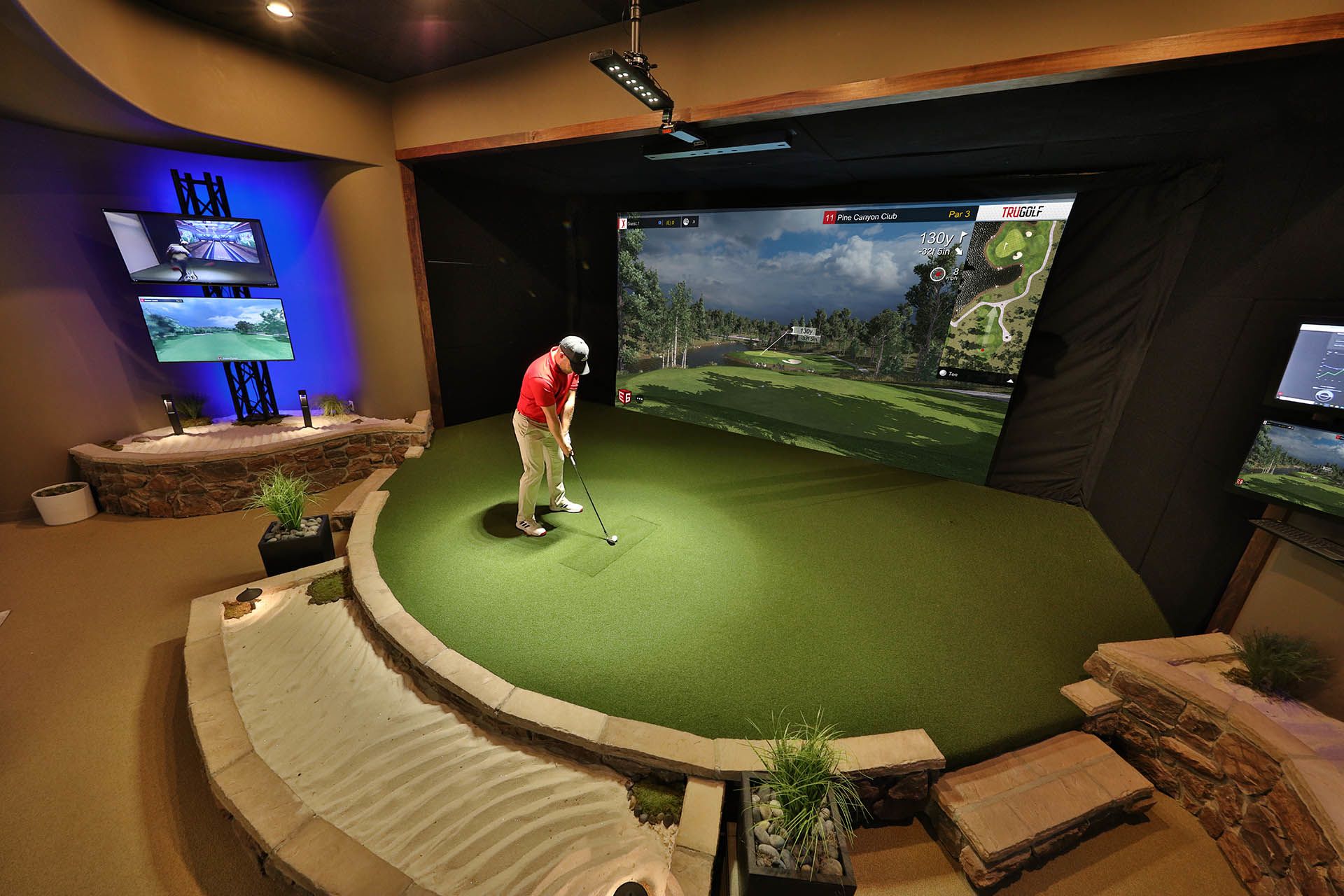 A Must-Read Guide Before Buying a Golf Simulator