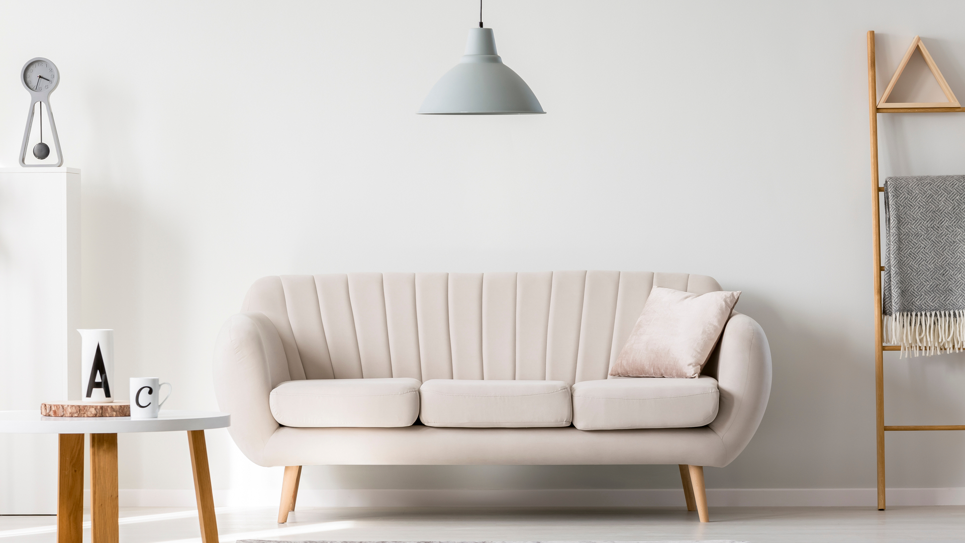 Finding Good Deals on Affordable Couches 