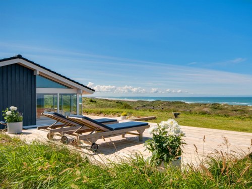 Escape & Unwind: Discover Your Perfect Self-Catering Holiday