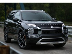 Drive Into Adventure With A 2024 Outlander Lease. Explore Today.