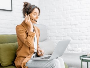 Stay Connected Anywhere: Exploring Virtual Business Phone Services