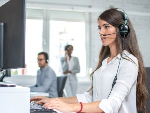 Elevate Your Customer Experience with Top-Rated Phone Answering Services