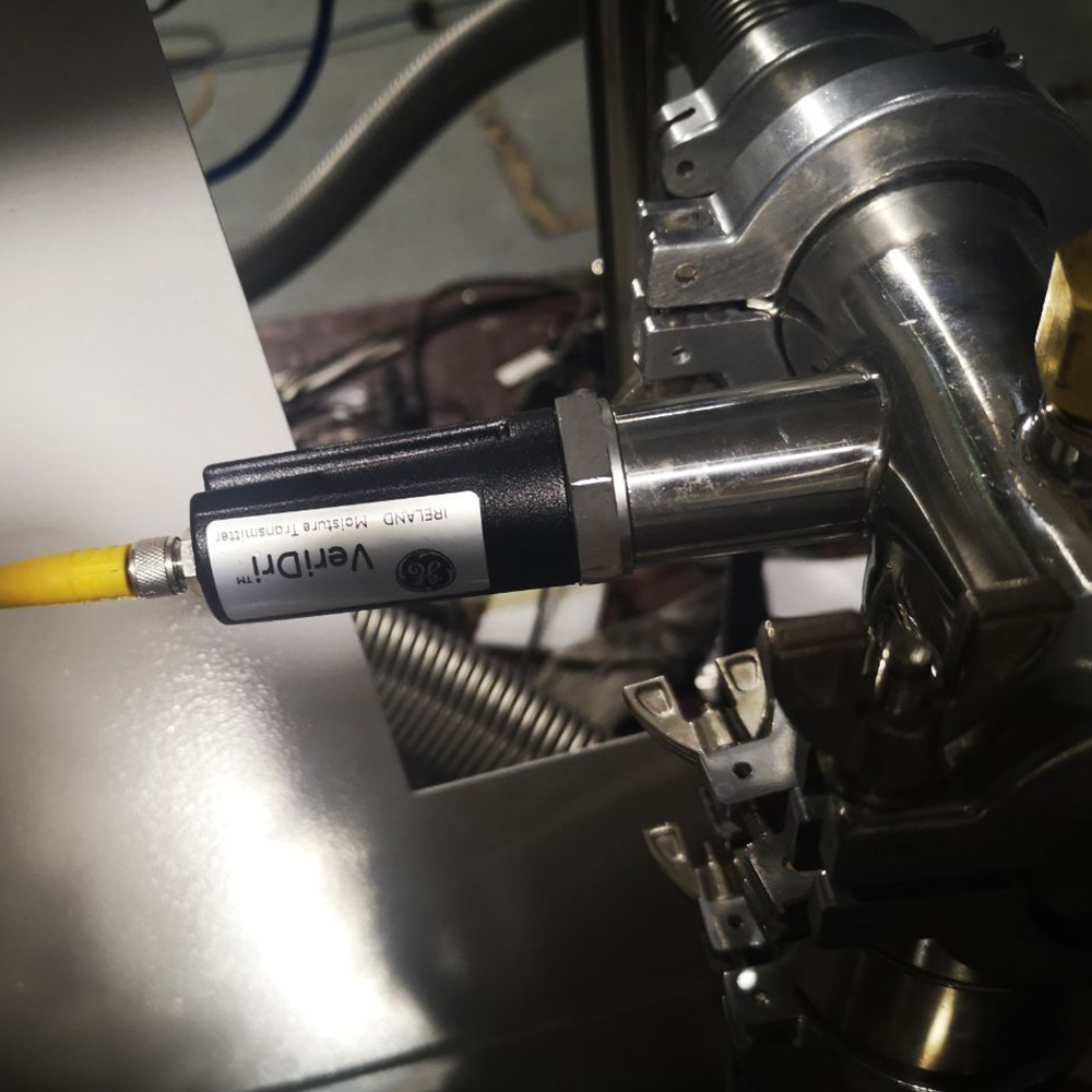 Application of Oxygen, Dew Point Analyzer In Lithium Battery Glove Box