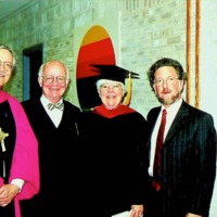2000_commencement_image00013.tiff
