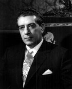 250px-Retrato_de_Adolfo_López_Mateos.png