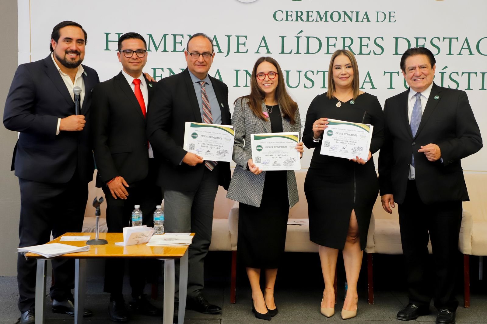 3 PREMIO SECRETARIA DE TURISMO 14022024-fotor-20240401154411