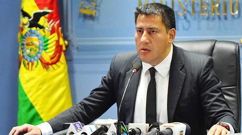 La Saga  ¡Uno más! Renuncia ministro de Defensa de Bolivia
