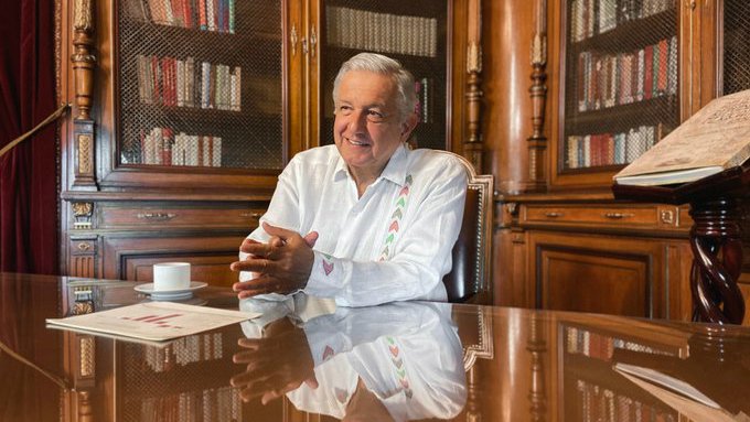 AMLO empleos.jpg
