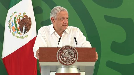 AMLO felicita a selecciónmexicanabronc.jpg